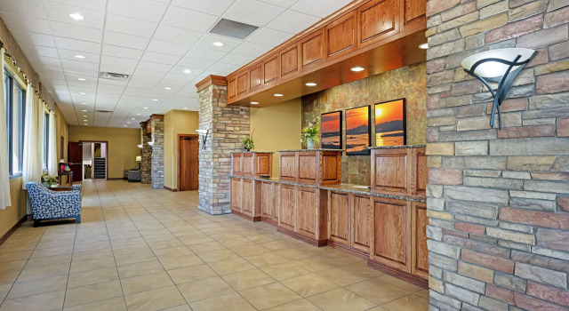 Best Western Plus Mid Nebraska Inn & Suites, Reserva ahora Hotel Hoteles en Kearney con aparcamiento, Aparcamiento