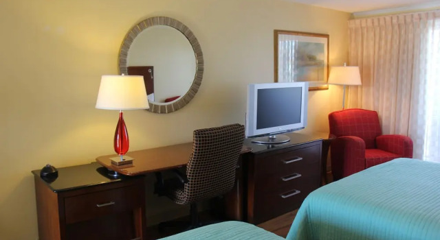 Номер Deluxe с балконом Seaside Inn & Suites