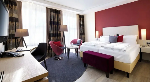 Четырёхместный номер Comfort с балконом и с видом на сад Best Western Premier Park Hotel & Spa