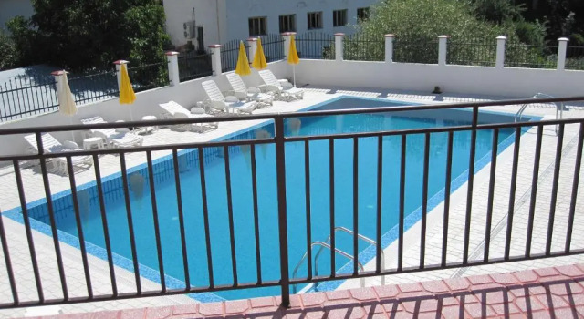 Студия с балконом и с красивым видом из окна Hotel Deyanira