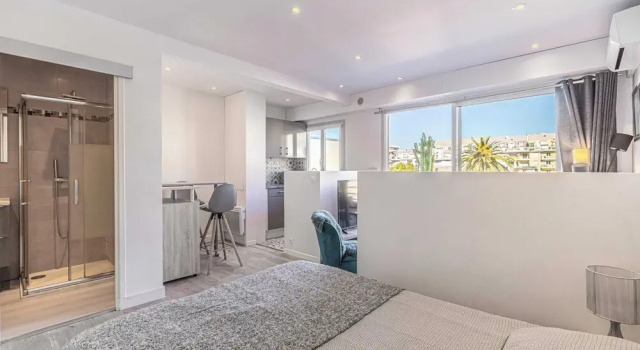 Magnificent Studio in the Center of Cannes / Terrace - 30m2