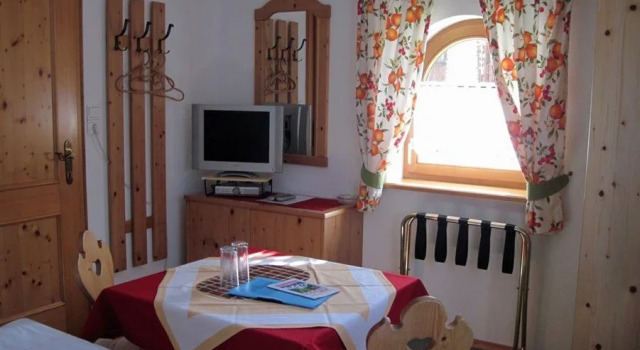 Gästehaus Sieglinde, Book Hotel Gosau 