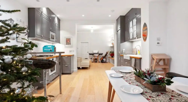 Charming 2 Bedroom Flat With Garden in Finsbury Park, Забронировать Отель Отели Англии 3 звезды, 3*