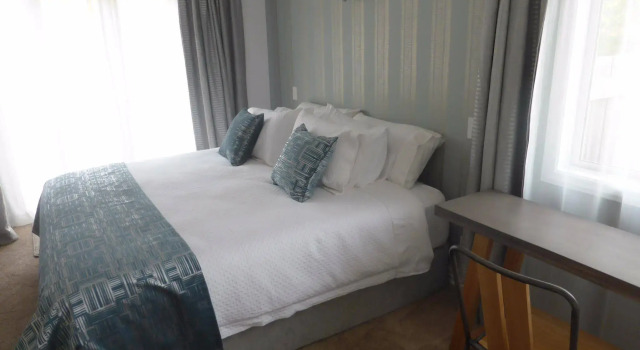 Queenstown Country Lodge, Забронировать Отель «постель и завтрак» Озеро Хайес 