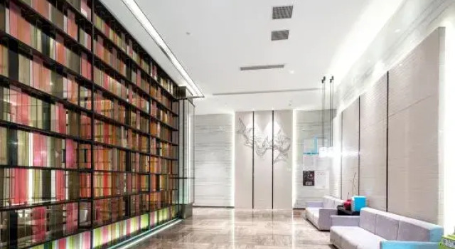 Happy Movie Hotel (Wanning High Speed Rail Station Store), Boek Hotel Wanning Hainan