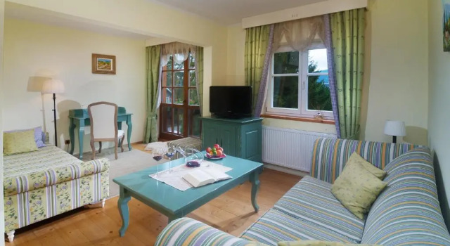 Полулюкс Deluxe Hotel Pod Jasany