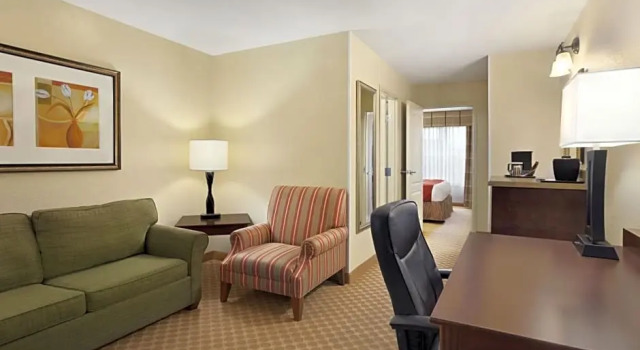 Двухместный люкс c 1 комнатой Comfort Inn & Suites Dothan Northside Plaza