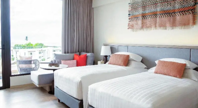 Двухместный номер Deluxe с балконом и с видом на море Курортный отель Chatrium Rawai Resort Phuket