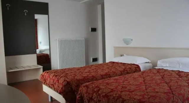 Трёхместный номер Standard Albergo Montecroce