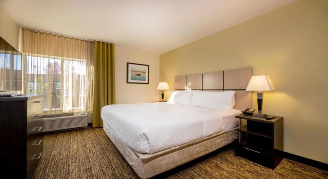 Люкс Candlewood Suites - Dumfries - Quantico by IHG