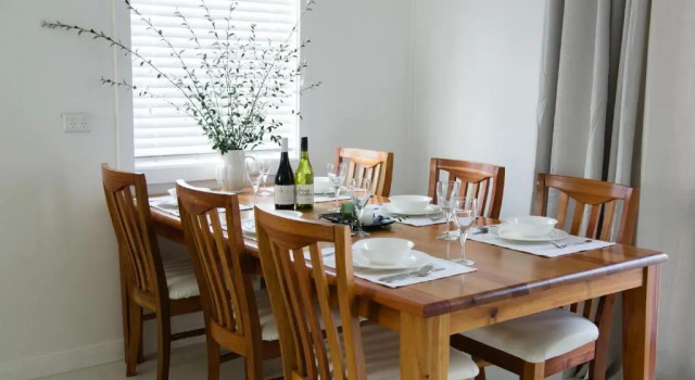 Коттедж с 3 комнатами The Rested Guest 3 Bedroom Cottage West Wyalong