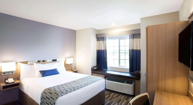 Microtel Inn & Suites By Wyndham Naples Vernal, Buchen Sie Hotel Vernal Uintah County