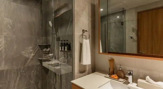 NEW!Laguna Beachside Apt: 100m2
