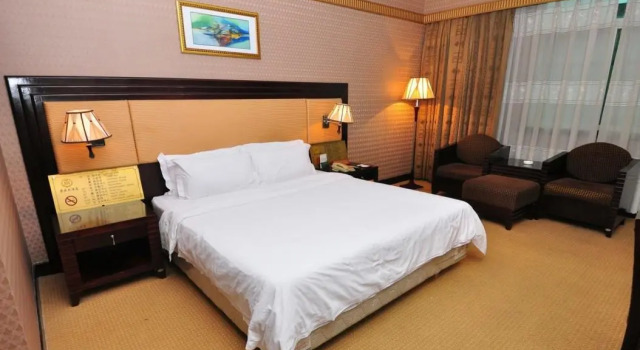 Двухместный номер Standard Rongwei Hotel