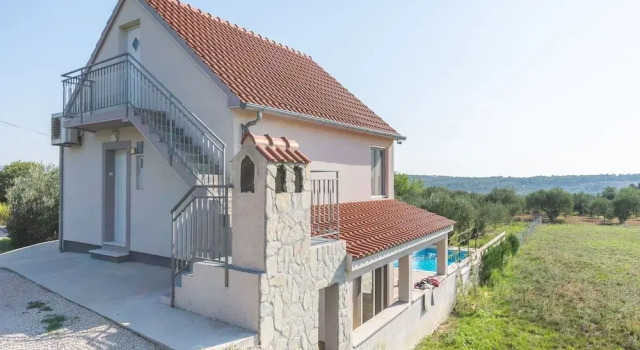 Holiday Home in Donje Polje Near Seabeach