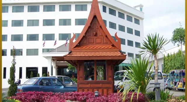 Люкс Sri U-Thong Grand Hotel