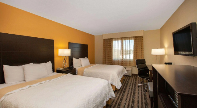 Четырёхместный номер Standard La Quinta Inn by Wyndham Lincoln, Nebraska