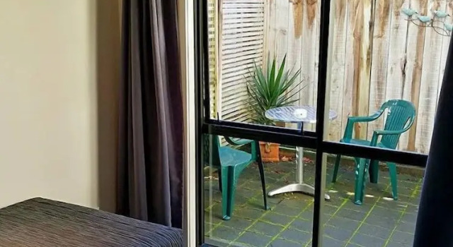 Двухместный люкс Stadium Motel