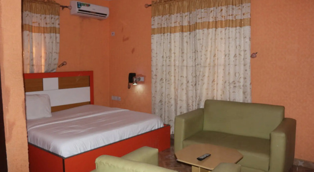 Grand Decent Hotel and Suites, Rezervasyon Otel Uyo ucuz oteller