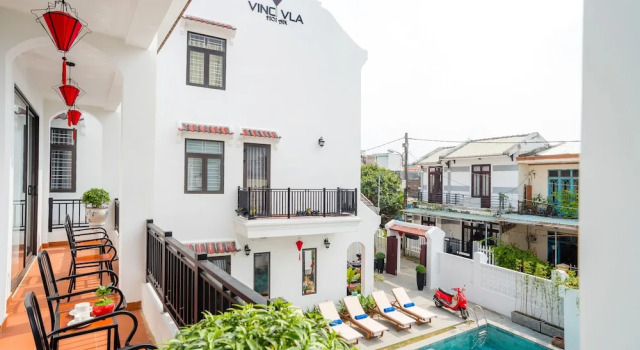 Номер Deluxe с балконом и с видом на бассейн Vinci Villa Hoi An