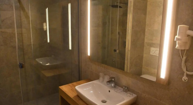 Двухместный номер Superior с балконом Hotel Diana