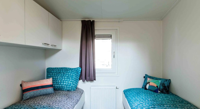 Modern chalet with a dishwasher, located in Park De Veluwe