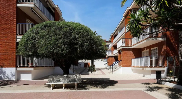AT122 Clos, Varaa Hotelli Hotellit Tarragonès uima-altaalla, Uima-allas