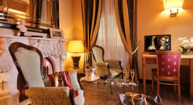 Люкс Colonna Hotel
