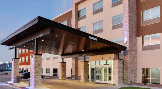 Holiday Inn Express Kermit, Rezervați Hotel Hoteluri în Kermit cu mic dejun, Mic dejun