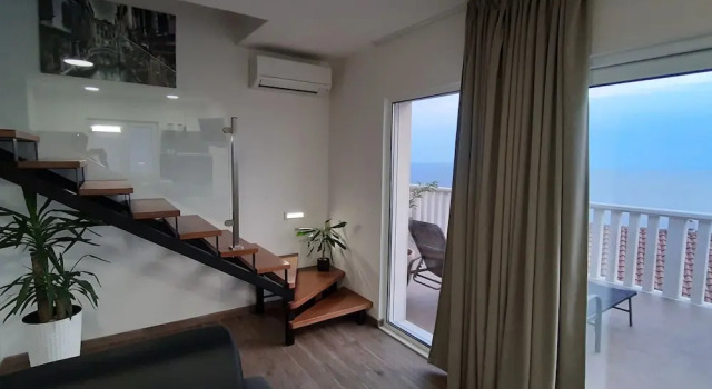 Апартаменты Deluxe с балконом и с видом на море Marojica Apartments