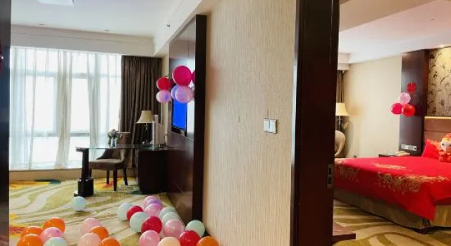 Люкс Dongjiang International