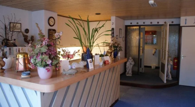 Hotel Domstad, Забронировать Отель Oost Утрехт, рядом с Железнодорожный музей