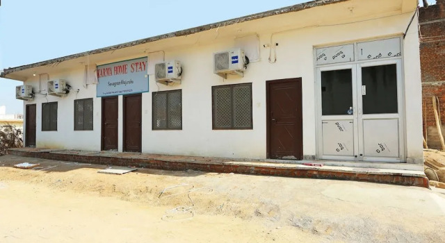 OYO 25043 Hotel Karma