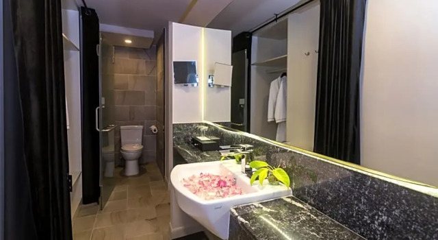 Двухместный номер Superior с видом на город Damrei Angkor Hotel