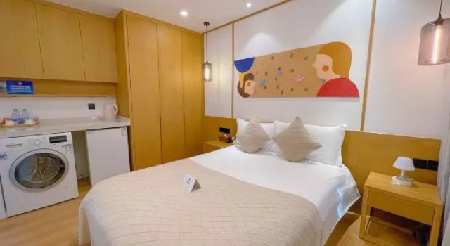 Люкс M Courtyard Hotel Sanlitun Branch