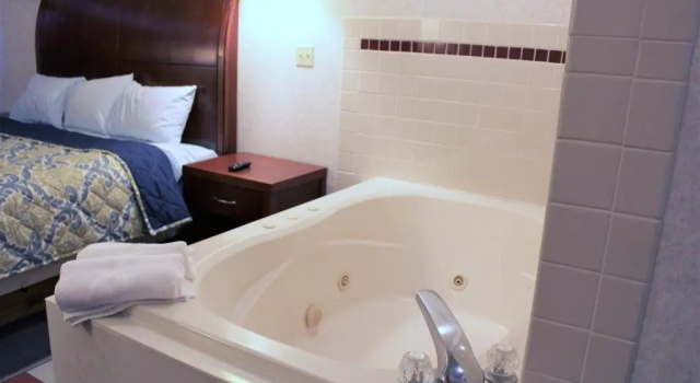 Номер Standard Americas Best Value Inn of Decatur