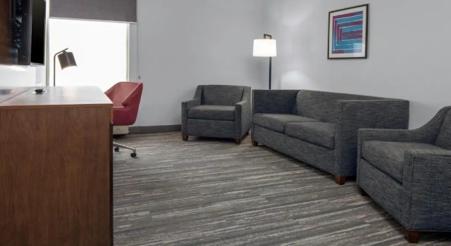 Номер Standard Hampton Inn by Hilton Concord/Bow