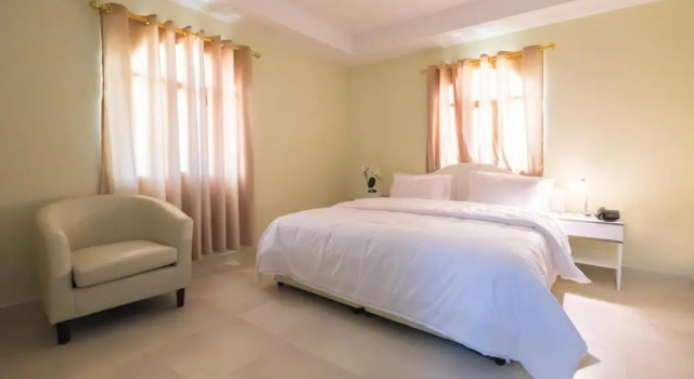 Номер Deluxe Al Jisr Hotel