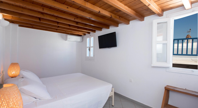 Cloe Mykonos HIGH
