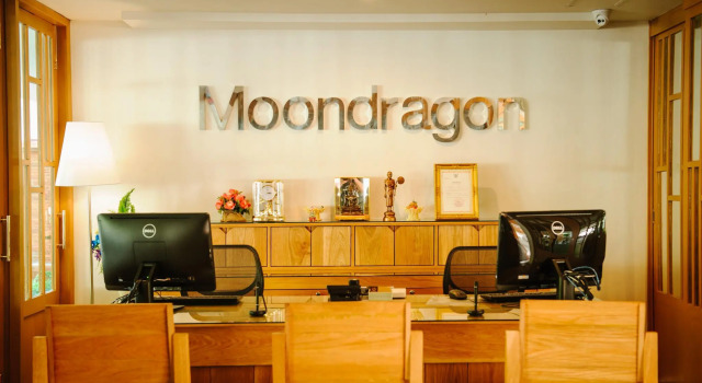 Номер Standard Moon Dragon Hotel