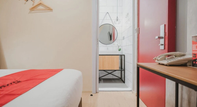 Hotel Fiducia Blora by RedDoorz, Book Hotel Hotels in Jakarta with Breakfast, near LSPR Jakarta, Breakfasts