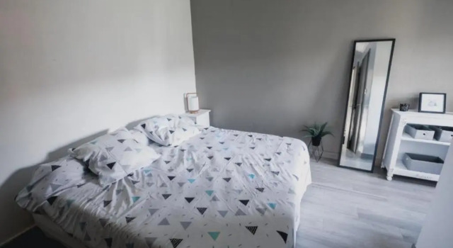 Petite maison de vacance vue mer, Забронировать Отель Ле-Лаванду Var coast