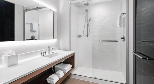 Двухместный люкс AC Hotel by Marriott Kingston, Jamaica