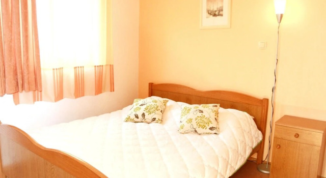 Apartment With one Bedroom in Okrug Gornji, With Enclosed Garden and W, Забронировать Апартаменты/квартира Округ-Горнджи 