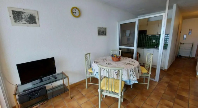 Appartement Le Grau d'Agde, 2 pièces, 6 personnes - FR-1-423-221, Varaa Huoneisto Hotellit Canal du Midi pysäköinnillä, Pysäköinti