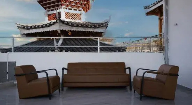 Jinyunge Hotel (Zhaoxing Congjiang High-Speed Railway Station), Rezerwuj Hotel Hotele w Qiandongnan z parkingiem, Parking