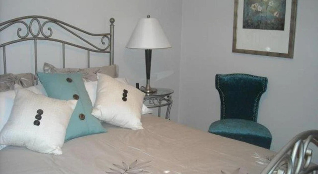 Chalet Bed and Breakfast, Niagara-on-the-Lake, Varaa Mökki Niagara Wine Region Ontario