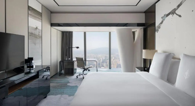 Двухместный номер Superior Canton Tower View Four Seasons Hotel Guangzhou