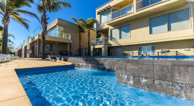 Люкс The Bluff Resort Apartments