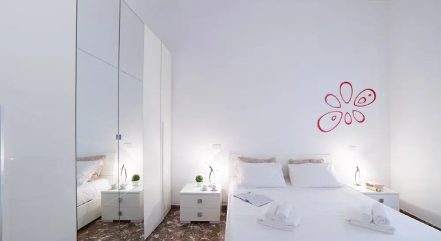Rent in Rome - Etruria, Забронировать Отель Отели Рима с парковкой, рядом с Piazza San Giovanni in Laterano, Парковка
